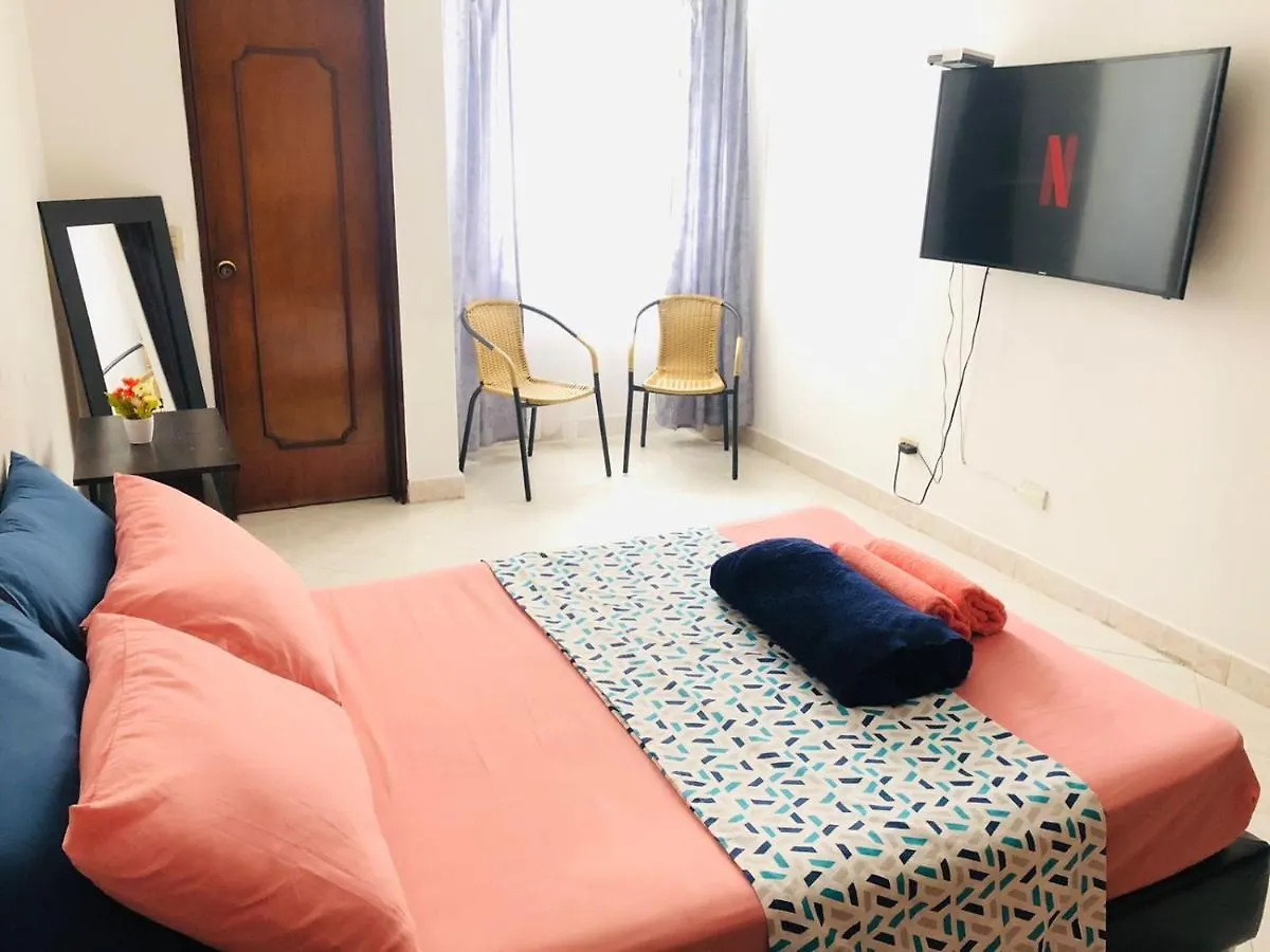 M&N Alojamiento Es Una Habitacion En Un Apto Medellin