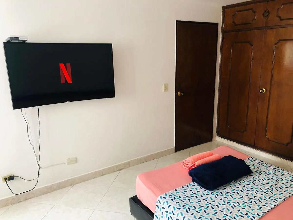 M&N Alojamiento Es Una Habitacion En Un Apto Medellin Colombia
