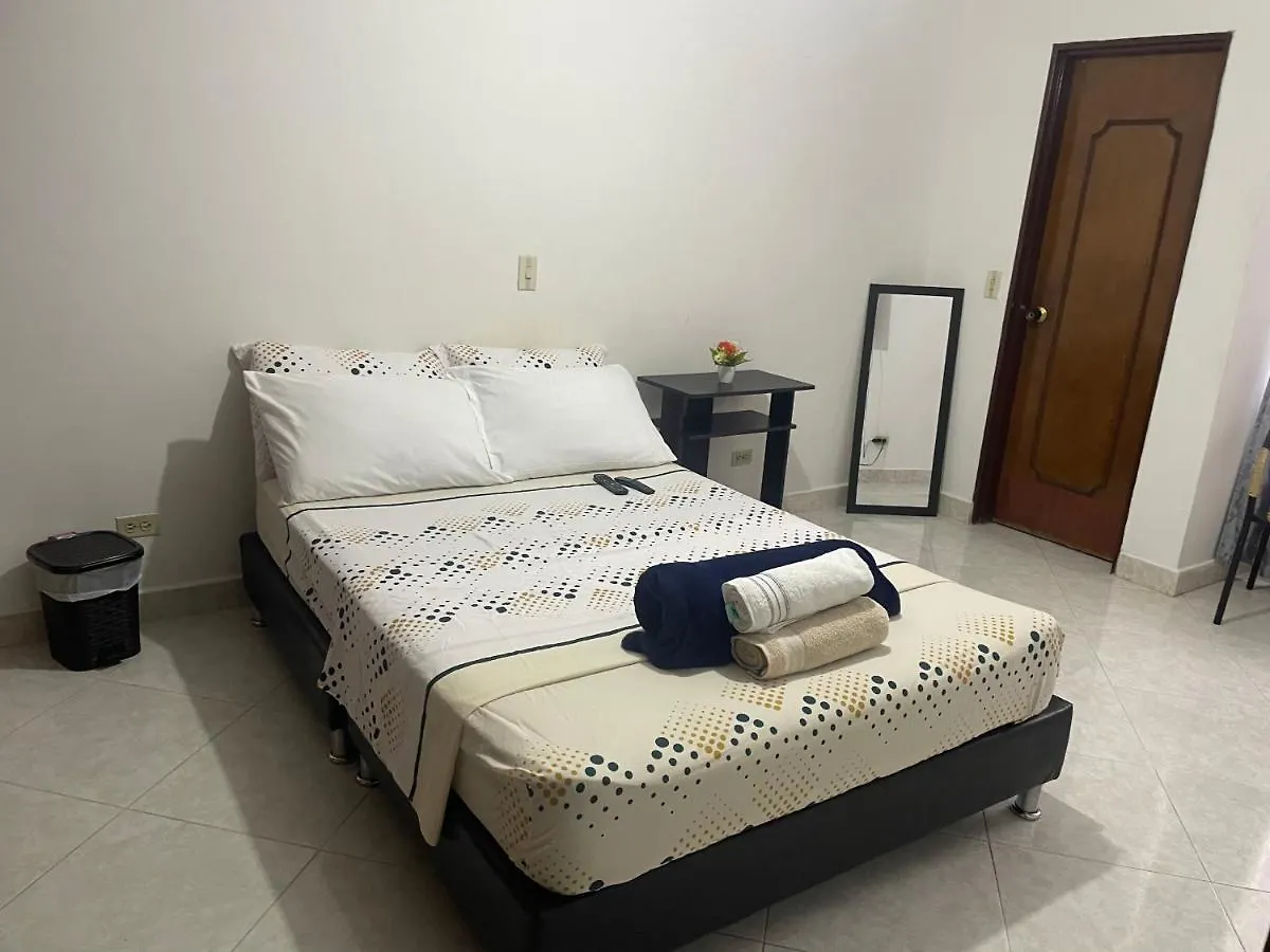 Homestay M&N Alojamiento Es Una Habitacion En Un Apto Medellin